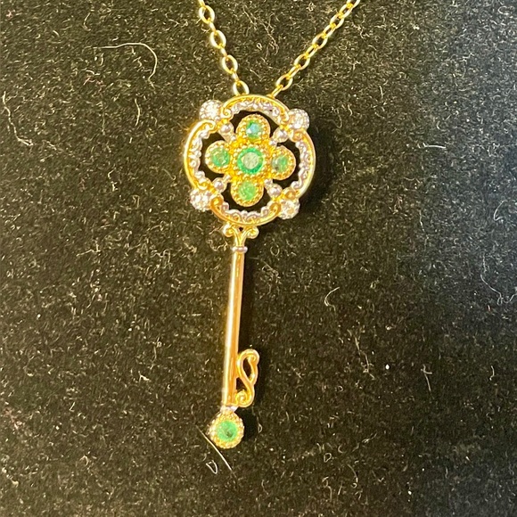 .40CTW EMERALD, ZIRCON RHODIUM & 24K GOLD OVER PALLADIUM SILVER KEY PENDANT - Picture 2 of 7